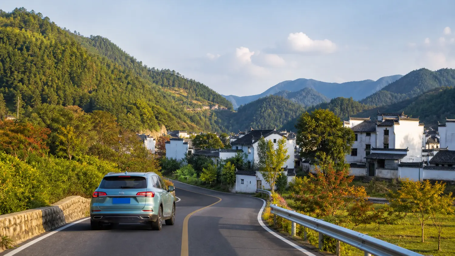 Scenic self-drive road through Anhui mountains and Huizhou-style villages